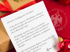 Gëzuar Krishtlindjen! Kartolinat me urime virtuale nga politika