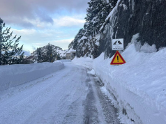 Pas disa orësh bllokim nga ortekët/ Beci: Rruga Bogë-Theth pranë Qafë Thores është tashmë e hapur