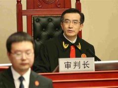 Vrau shokun 13-vjeçar duke e goditur me lopatë, adoleshenti në Kinë dënohet me burgim të përjetshëm