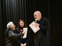 Rama shpërndan titujt e pronësisë për shtëpitë e trashëguara në Himarë: Do bëjmë realitet edhe mbylljen e procesit të AMTP-ve