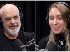 Rama hokatar me një tjetër italiane; i tregon malet, e bën gjenerale të ushtrisë shqiptare….