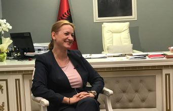 Pesticide të ndaluara në BE u lejuan në Shqipëri kur ministre e Bujqësisë ishte Anila Denaj, KLSH zbulon shkeljet alarmante: Kufijtë deri 100 herë më të lartë