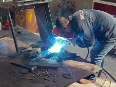 Po saldonte në servisin e makinave, lëndohet punëtori në Pukë