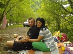 Burg përjetë për Edmond Lajçi. Vr*u bashkëshorten në prani të vajzave të mitura