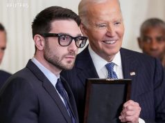 Nderimet e fundit. Biden i akordon Sorosit medaljen më të lartë për civilët në SHBA