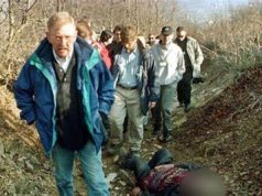 Balla përkujton viktimat e vrarë nga serbët në Reçak të Kosovës 26 vjet më parë, një nga masakrat më të tmerrshme në Europë pas Luftës së Dytë Botërore