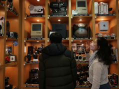 Kur bota nuk kishte internet/ Muzeu i teknologjisë së vjetër mediatike në Tokio ekspozon pajisjet nostalgjike