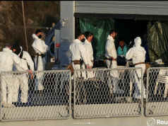 Të mitur dhe të sëmurë/ Pesë emigrantë kthehen sërish në Itali, 44 të tjerët transferohen në Gjadër