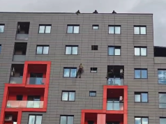 Qytetarja izolohet në katin e tetë pasi thërret policinë për ndihmë