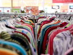 Lulëzon “thrift” në Shqipëri/ Importet e veshjeve të përdorura u rritën me 81 për qind