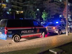 Sherri degjeneron në përdorimin e armëve në Vlorë