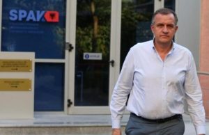 Ilir Beqaj del nga burgu, GJKKO e lë në arrest shtëpie