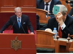 Berisha braktis blunë dhe zgjedh të kuqen. Cili ishte mesazhi sekret që dha me ndërrimin e kravatave sot në kuvend?