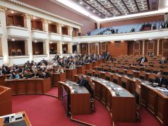 Zgjedhjet e 11 majit/ Kuvendi miraton pa opozitën zgjatjen e afatit të pasaportave dhe kartave ID të skaduara për diasporën