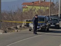 Vetëdorëzohet 25-vjeçari që plagosi kushëririn e kryebashkiakut të Kukësi