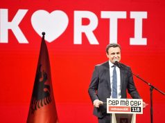 Albin Kurti përshëndet zgjedhjet më 28 dhjetor. Pret t’ia shohë hajrin periudhës festive kur në Kosovë shkon diaspora, e cila voton Vetëvendosjen