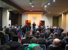 Vota e Diasporës/ Balla takim me bashkatdhetarë në Parma: Votoni më 11 maj që ta ndjeni veten të barabartë mes të barabartëve në familjen e madhe të Europës