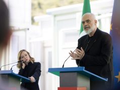 Italia kërkon ndryshimin e marrëveshjes për emigrantët: Kompetencat t’i kalojnë Tiranës