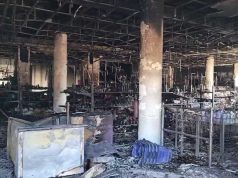 Përfshihet nga flakët një market në Durrës. Shkrumbohet plotësisht.