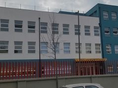 14-vjeçari me meningjit, prindërit e nxënësve: Të merren masa