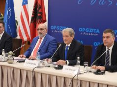 Berisha: Kryearkitekti i triumfit të Trump do drejtojë fushatën tonë për fitoren në zgjedhjet e 11 majit