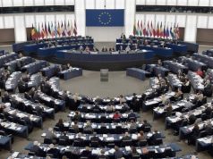 Parlamenti Evropian kërkon heqjen e masave ndëshkuese ndaj Kosovës