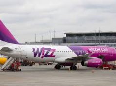 Panik në ajër. Avioni i “Wizz Air” nuk ulet dot në Rinas për shkak të mjegullës