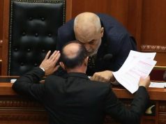 “Para se të vish, pastrohu nga morrat” – Rama fton Dash Sulën t’i bashkohet PS-së, reagon Berisha: paterica të Edi Ramës