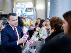 Taulant Balla: “Çdo grua meriton të festojë çdo ditë në një familje të lumtur dhe në një shoqëri të shëndetshme”