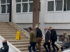 (Video) Ish-presidenti Hashim Thaçi kthehet në Kosovë. Gjykata Special konfirmon arsyen