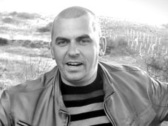 “I pushoi zemra nga stresi”, qytetarët i thonë lamtumirë shoferit të ambulancës