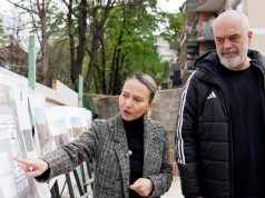 Pas ridelegimit në krye të Bashkisë Tiranë, Anuela Ristani shfaqet përkrah Ramës në inspektimin e punimeve të shkollës ‘Edith Durham’: Gati më 15 shtator