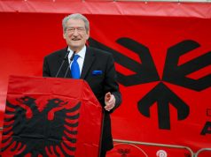 Sali Berisha në Napoli: Elon Musk-in shqiptar mund ta gjejmë edhe në diasporë! Beteja e 11 majit është vendimtare për fatin e kombit