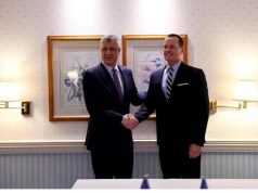 Grenell: Smith ngriti aktakuzën ndaj Thaçit pasi Schwartz i kishte treguar informacionet që ia dhashë për negociatat Kosovë-Serbi