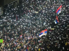 Pse nuk u rrëzua Vuçiqi të shtunën?