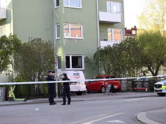 Uppsala, Suedi – Tre të vdekur nga një përplasje me armë në sheshin Vaksala, autori në arrati me skuter