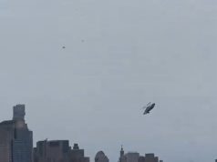 (VIDEO) Një helikopter është rrëzuar në lumin Hudson në Manhatan. Humb jetën familja me 5 anëtarë dhe piloti