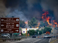 (Video) Jeruzalemi rrethohet nga flakët/ Zjarret masive dyshohen se janë vënë qëllimisht, disa të arrestuar me pambuk, çakmak dhe lëndë djegëse