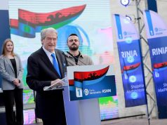 Berisha të rinjve të PD: ja pse lashë stetoskopin dhe u bëra politikan!