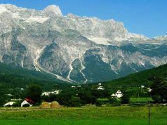 Turistët në Shqipëri/ Ja qytetet që tërheqin më shumë të huajt