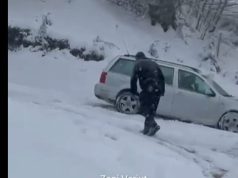 Buletini i fundit/ Borë, reshje dhe temperatura nën zero – situata e rrugëve në Veri, ja ku kërkohet zinxhir për mjetet