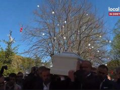 (Video) Rreth 3 mijë italianë dhe shqiptarë përcollën në banesën e fundit Ilaria Sulën në Terni. Nëna e Mark Samsonit hetohet për fshehjen e trupit të viktimës