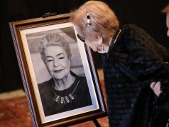 (Video) Lamtumirë Margarita Xhepa! Aktorja e madhe u përcoll sot në banesën e fundit