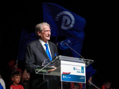 Berisha me shqiptarët në Brescia: Noi siamo uno! Chris LaCivita erdhi për të rikthyer Sali Berishën në pushtet