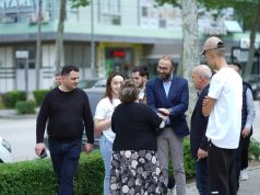 “Familjarët e kandidates së PD po intimidohen me urdhër të Ballukut!” Policia e Fierit përgënjeshtron Gazment Bardhin