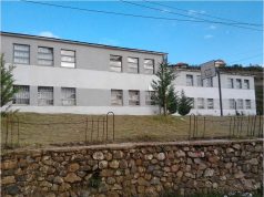 Ngacmoi seksualisht dy nxënëset e mitura, mësuesi 55-vjeçar shkarkohet pasi u përpoq të ikte jashtë vendit