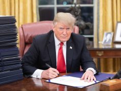 Trump do dëbojë 1 mln emigrantë! SHBA po negocion me disa vende për depërtimin, mes tyre edhe Kosova