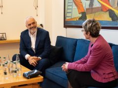 Rama: Ne, me sytë nga Presheva/ Kryeministri i përgjigjet urimit të kryetares së komunës, Ardita Sinani