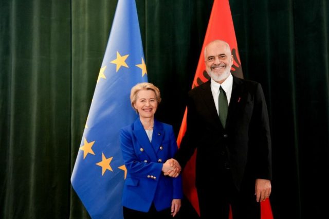 Edi-Rama-Ursula-von-der-Leyen-1024x681