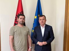 “Krenarë për shqiptarët!” Ministri Balla pret sipërmarrësin e suksesshëm shqiptar në Finlandë